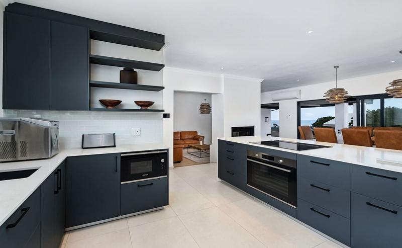 4 Bedroom Property for Sale in Camps Bay Western Cape